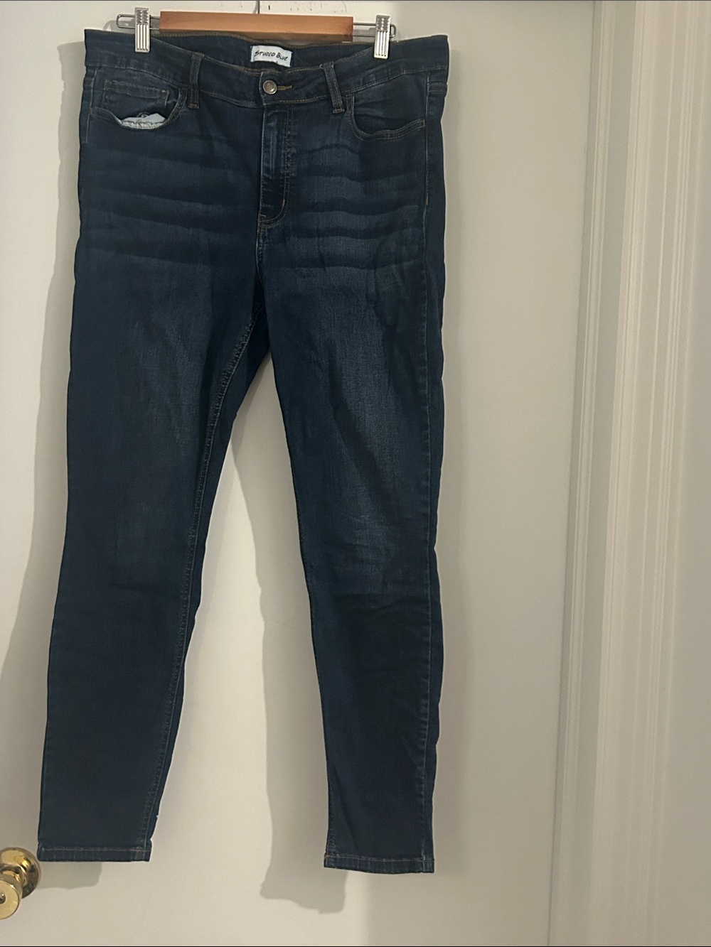 Dark Indigo Women's Skinny Jeans - Studio Blue